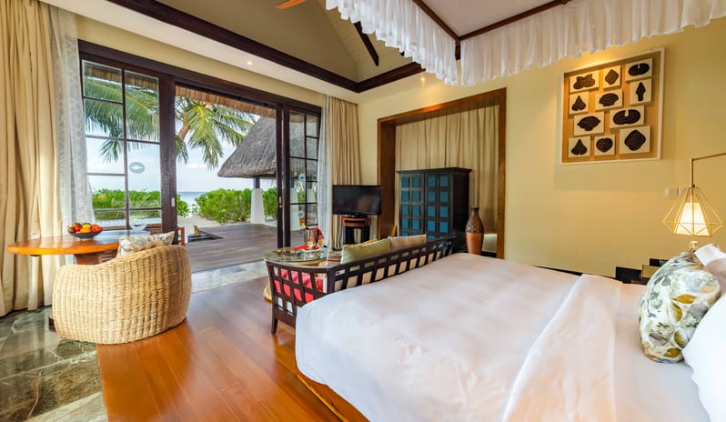 OZEN RESERVE BOLIFUSHI, Earth Pool Villa Master Bedroom